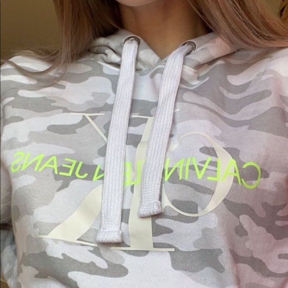 CK SWEATER - Picture 1 of 4